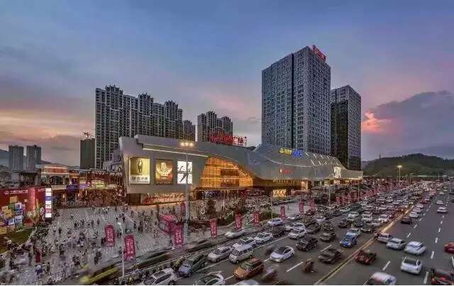 華想科技于十堰萬達(dá)廣場(chǎng)國金中心辦理入駐手續(xù)